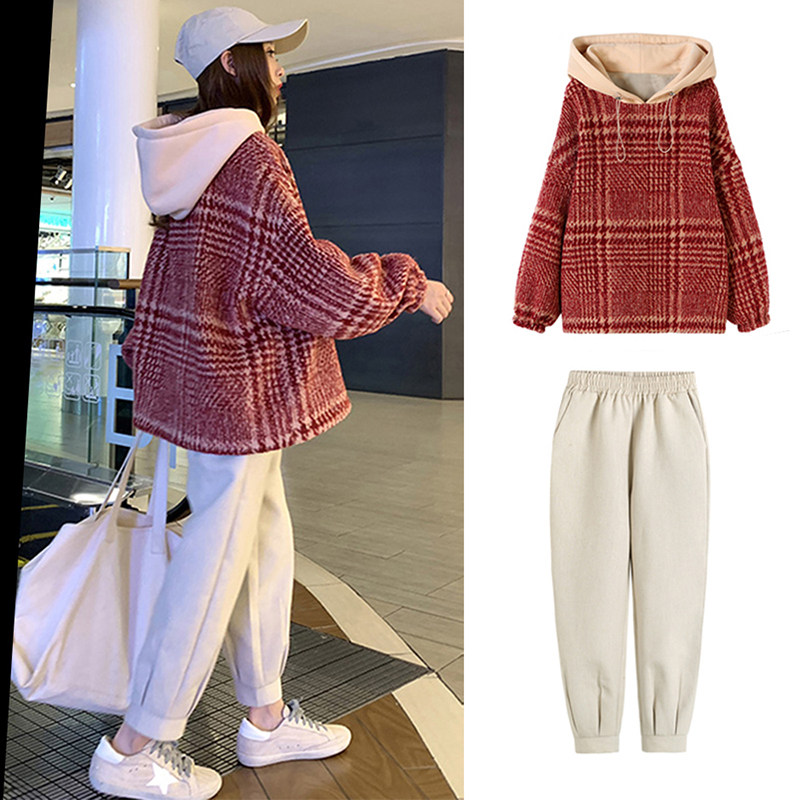 Large size women's clothing 2022 autumn and winter new fat sister online red first autumn fashion heart machine clothing two-piece suit foreign wave