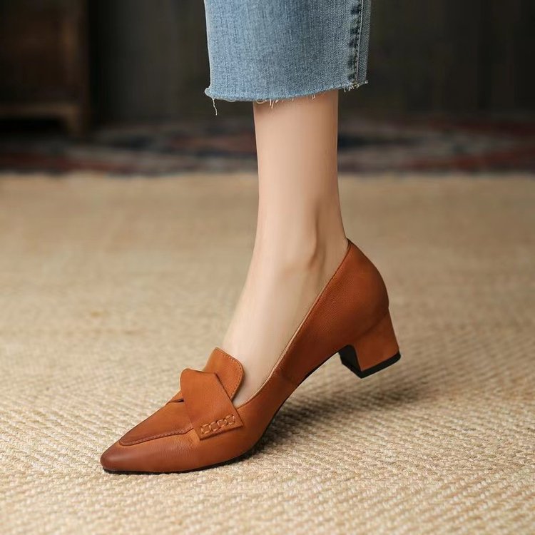 Brown Fasted Single Shoe Woman Custard Coarse Heel Small Leather Shoes Commute Temperament Low Heel Real Soft Leather Shoes 