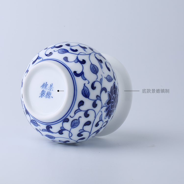 Jingdezhen up the fire which hand made blue and white porcelain points kung fu tea tea tea ware ceramics fair keller cup
