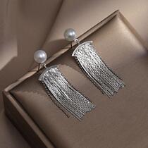 European and American cross-border curved metal pearl tassel silver needle earrings for women light luxury high-end earrings cold style earrings