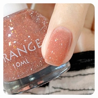 Оранжево-красный