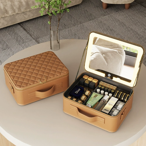 Зеркало, косметичка, портативная брендовая сумка через плечо, сумка-органайзер с подсветкой, новая коллекция, изысканный стиль, популярно в интернете