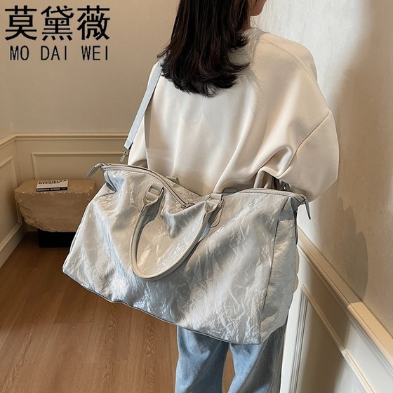莫黛薇高级感PU防水收纳包女短途出差登机旅行袋瑜伽运动健身包潮