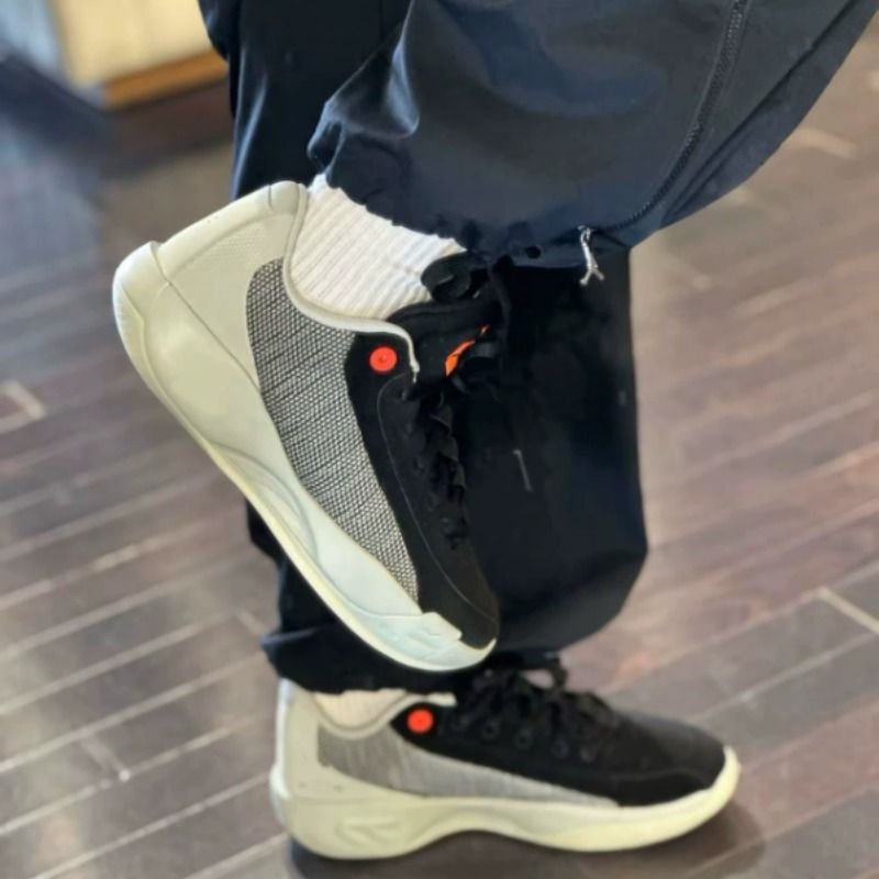 New Luka.77 Doncic Cushioning Basketball Shoes Luka Mid-Top Wear-Resistant Men's Casual Running Shoes Sports Shoes New Luka.77 Doncic Cushioning Basketball Shoes Luka Mid-Top Wear-Resistant Men's Casual Running Shoes Sports Shoes
