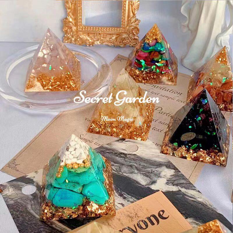 Desktop Handmade Crystal Pyramid Ornament Girl Gift Base 5*5cm
