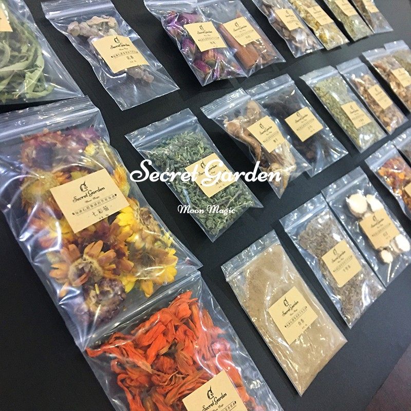 Herb Flowers and herbs collection (1) Frankincense Myrrh Rosemary of Chrysanthemum Flowers, Calamus Lemon Grass Cinnamon Rose