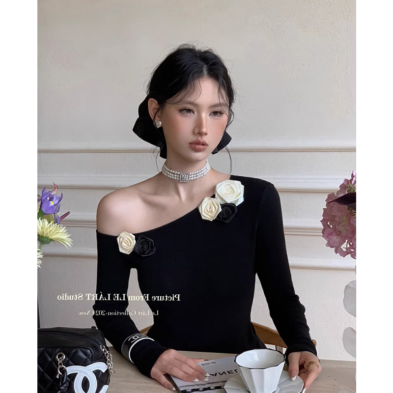 Unique and Beautiful Off-Shoulder Knit Top for Women, New Autumn Design, Asymmetrical Shoulder, One-Shoulder Style