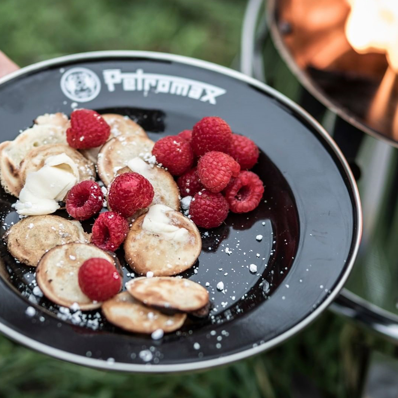 Germany petromax outdoor camping picnic enamel enamel fruit round flat plate large P set can be used for home light