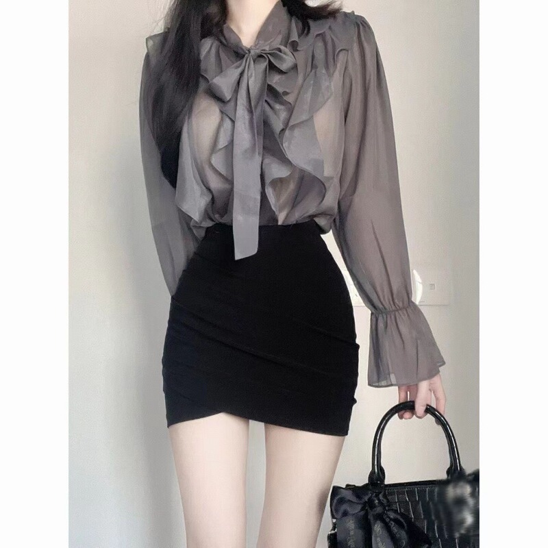 French-Style Pure Desire Ruffled Lace-Up Shirt, Autumn High-End Long-Sleeved Top, Black Hip-Hugging Short Skirt Two-Piece Set