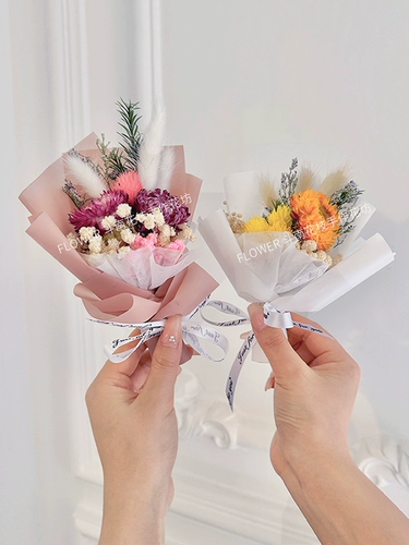 Мини -мини -сушеные цветы Букет автомобиль день рождения