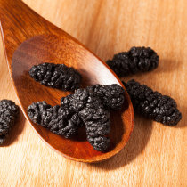 Dried Mulberry black mulberry in Xinjiang ready-to-eat fresh wild raw special Mulberry very dry mulberry fruit soaked in water and wine to drink disposable grade