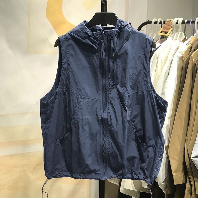 European-Style Workwear Hooded Vest for Women, 2026 Autumn New Plus-Size Women's Sleeveless Zip-Up Vest Jacket