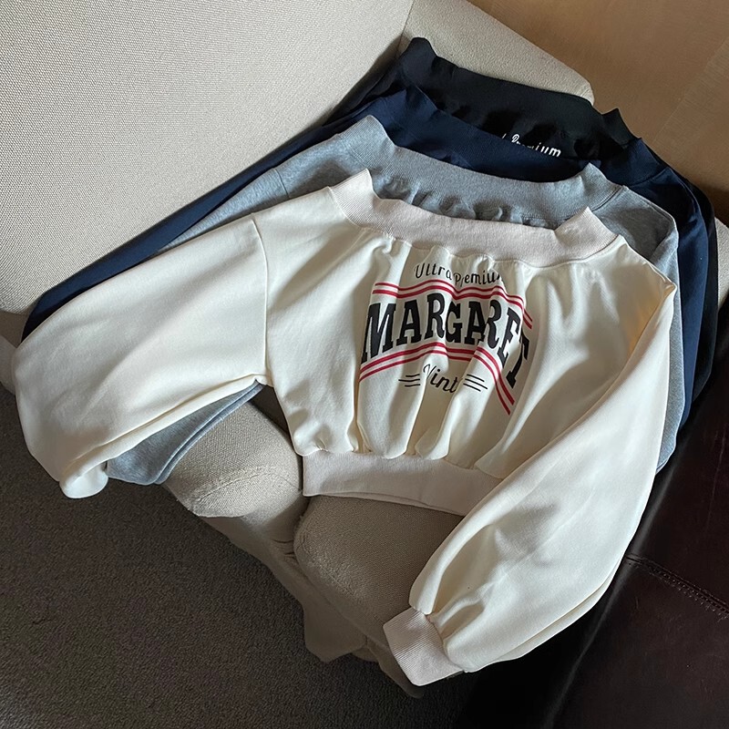 American-Style Printed Letter One-Shoulder Sweatshirt for Women, Autumn and Winter Long-Sleeved Loose Slimming Short Top for Outer Wear, Revealing Navel, Sexy Top