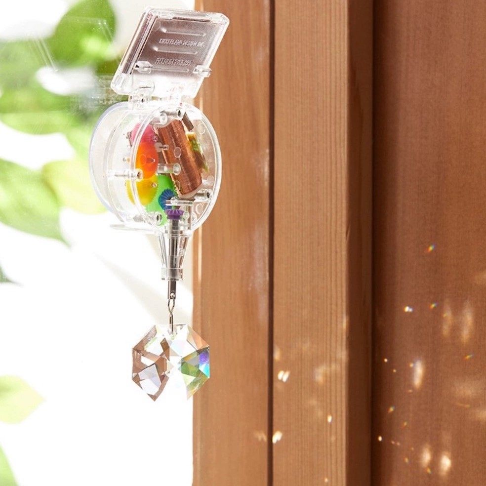 American Kikkerland Rainbow Maker Solar Crystal Creative Pendulum Couple Romantic Holiday Gifts-Taobao