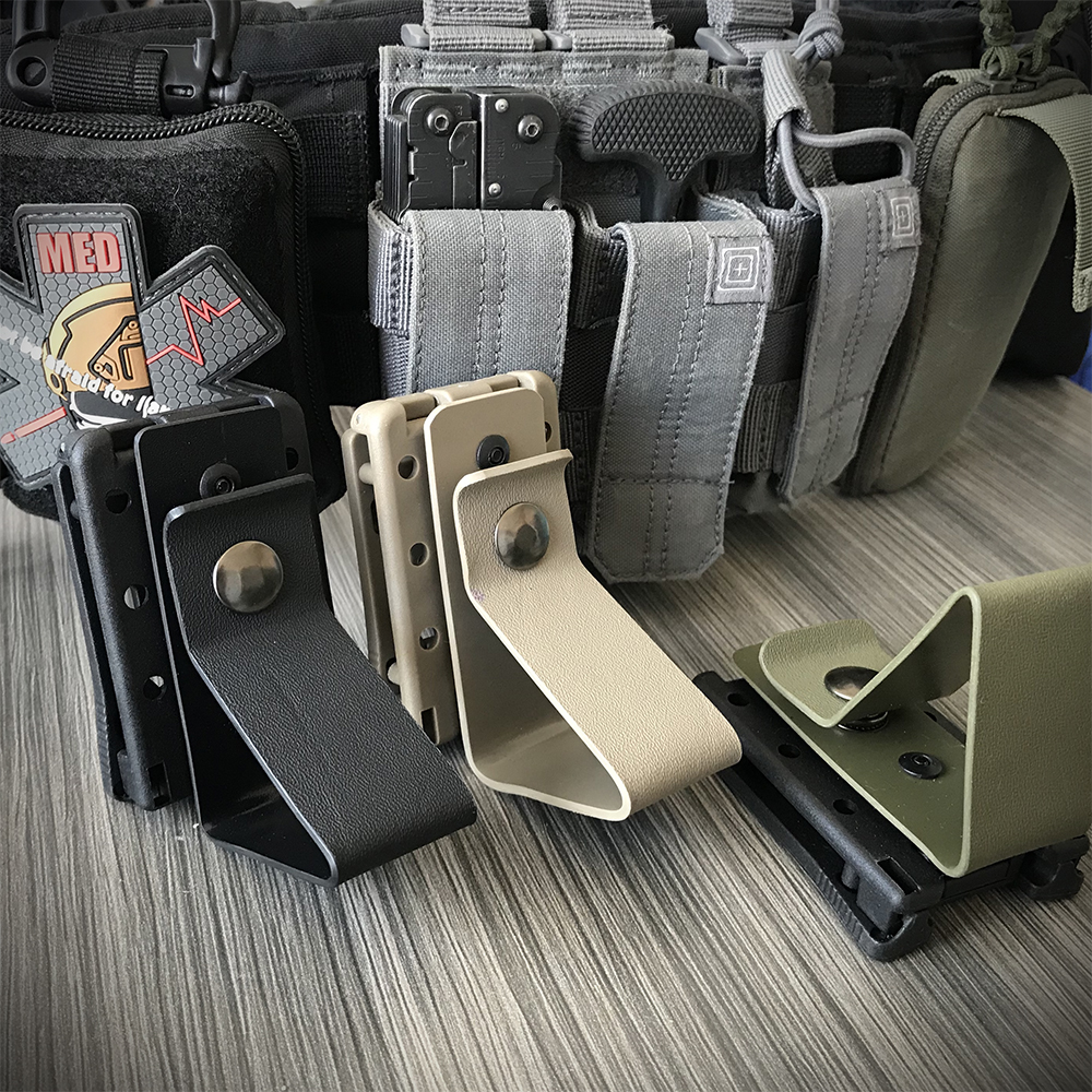 Iron competition outdoor multi-function single-handed fast-tap tap tactics carry belt headphones fast-linked folder