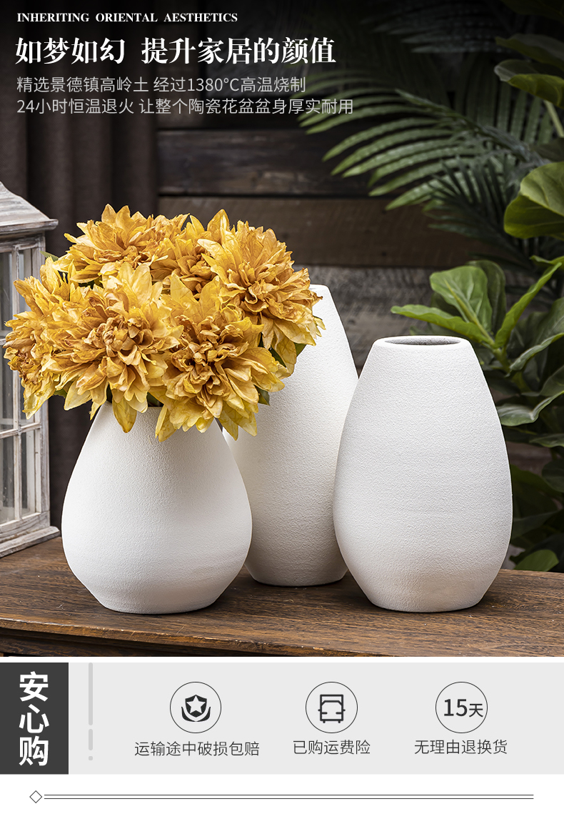 White ceramic vases, dried flowers, flower arrangement contracted creative water raise modern Scandinavian living room table household adornment furnishing articles