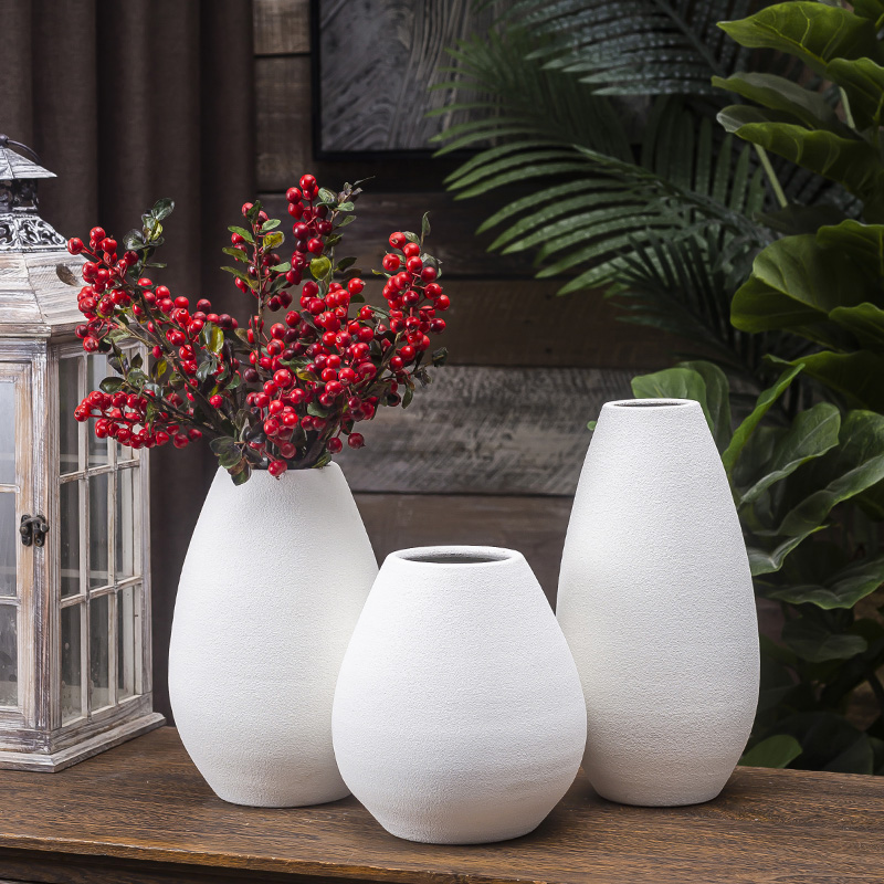 White ceramic vases, dried flowers, flower arrangement contracted creative water raise modern Scandinavian living room table household adornment furnishing articles
