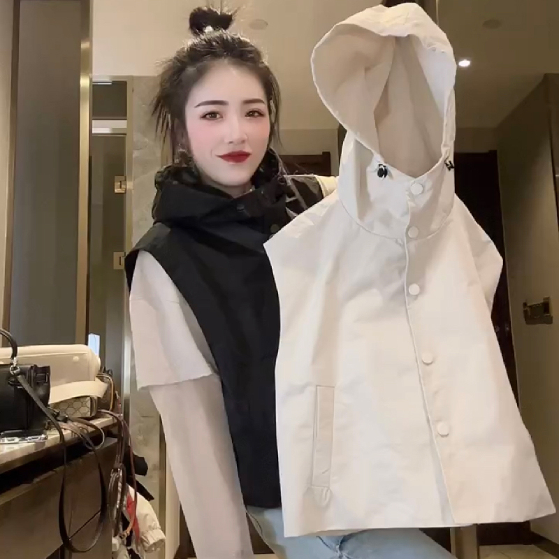 Hooded Sleeveless Vest for Women, Spring and Autumn European Style, Small Size, Layering Vest, Windbreaker Jacket