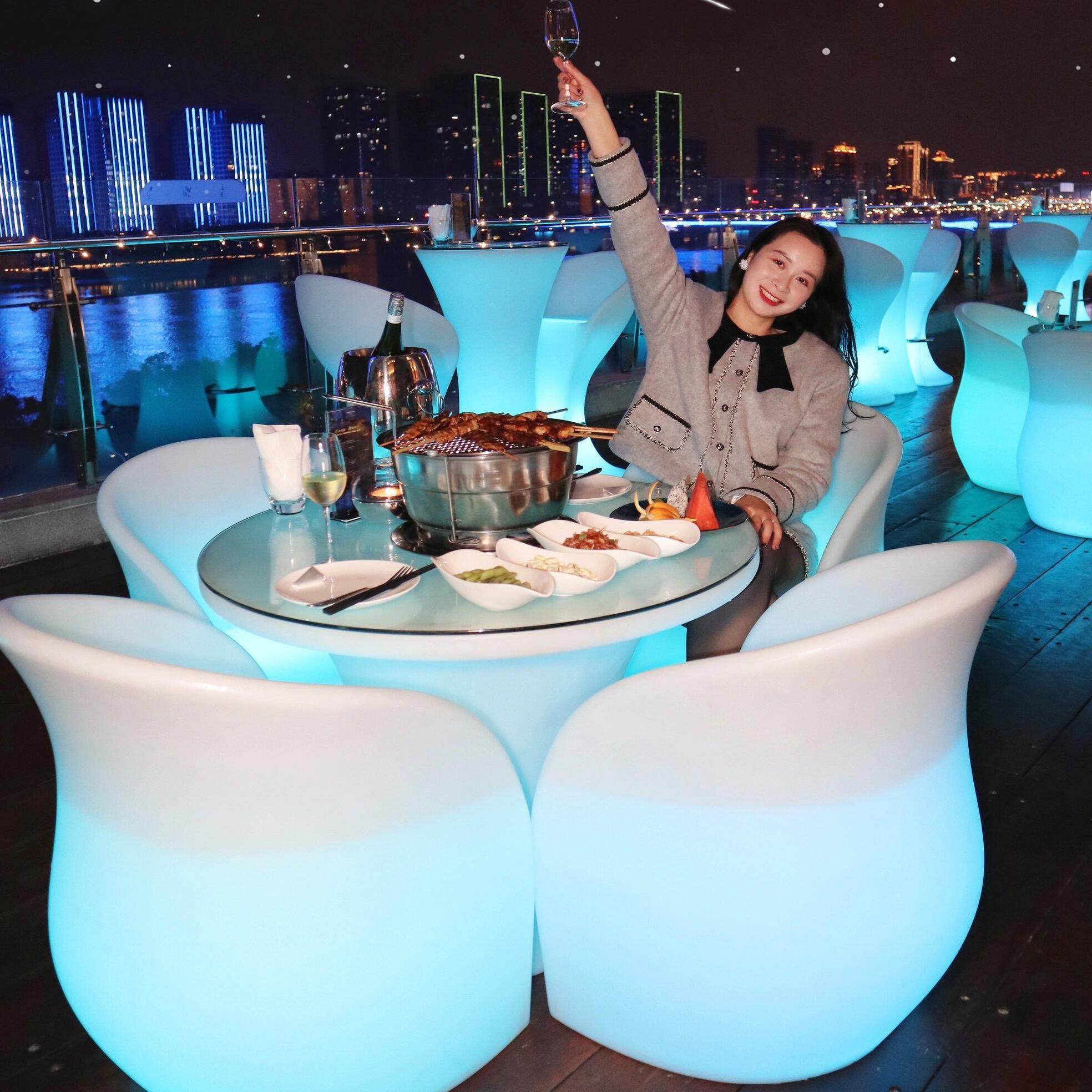 LED酒吧台KTV散台圆桌发光梅花桌椅组合,夜店氛围感神器!这颜值谁顶得住?🔥-酒吧桌-淘宝好物网