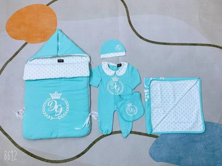 2022 Newborn baby crawls for 100 days in the dress of the European and American Ocean Garment hat and sleeping bag