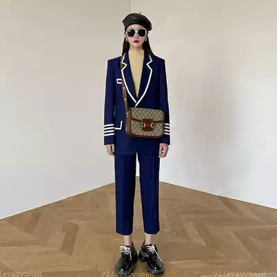 The foreign school is aged and thin. Two-piece Imperial sister temperament French light mature Hong Kong style retro chic professional suit suit suit women