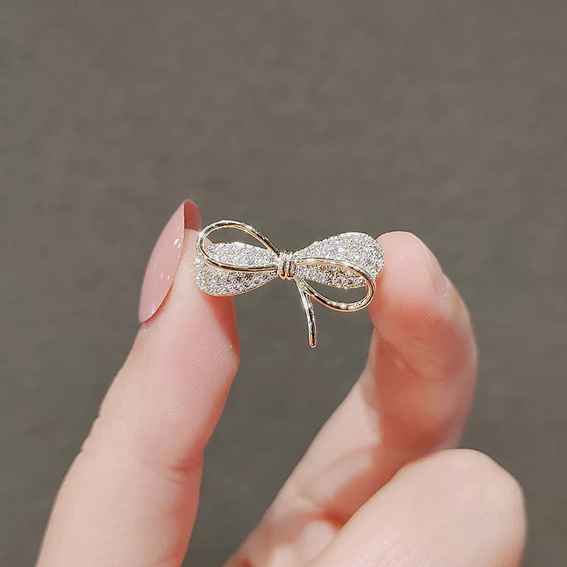 Protective underware, high-end universal brooch, suit, pin, clips included