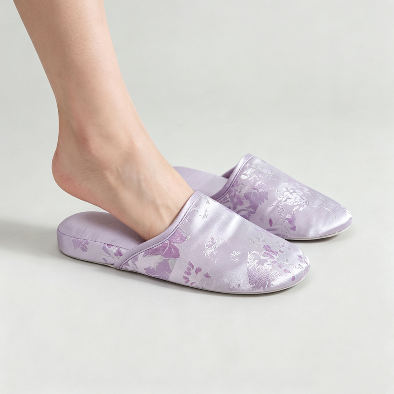 New Chinese-Style National Style Purple Light Luxury Satin Non-Slip Silent Wedding and Home Bridesmaid Dressing Gown Slippers, a Perfect Gift