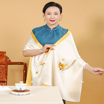 High-grade silk embroidery scarf middle-aged and elderly women embroidered plate buckle shawl silkworm silk scarf national style Suzhou embroidery gift