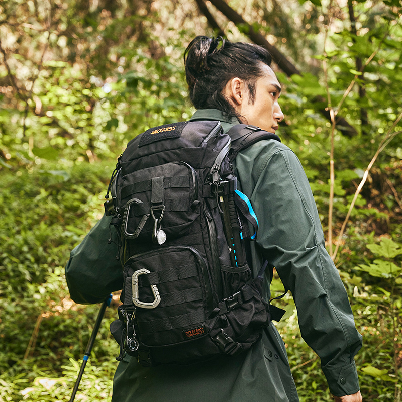 [Discontinued Clearance] Mysterious Farm Blitz Outdoor Mountaineering Camping Tactical Commuting Backpack
