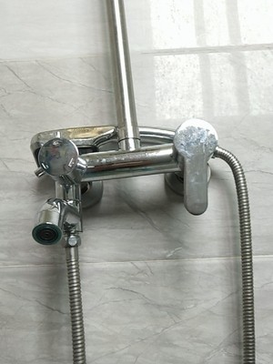 All-copper shower shower kit faucet body hot and cold water booster nozzle bathroom bath faucet shower nozzle