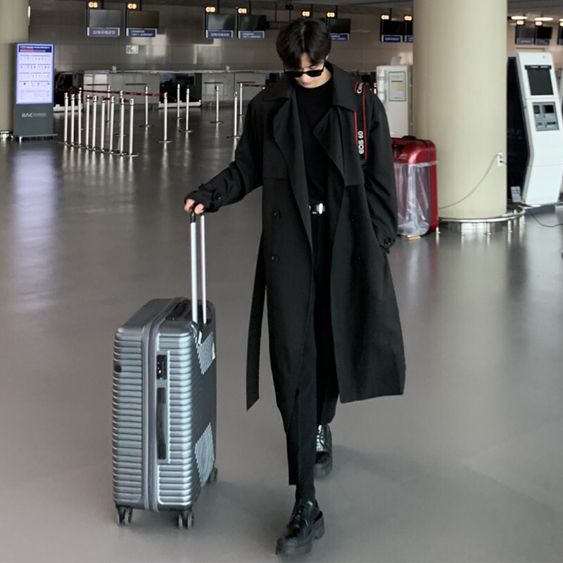High-End Spring and Autumn Trench Coat for Men, Korean Style Over-The-Knee Cthulhu Cloak, Black Trench Cape, Men's Overcoat