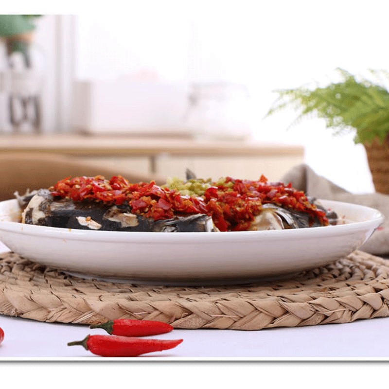 Pure white hotel steamed fish dish dumplings Pure white ceramic disc plate of pepper fish head dish home child size