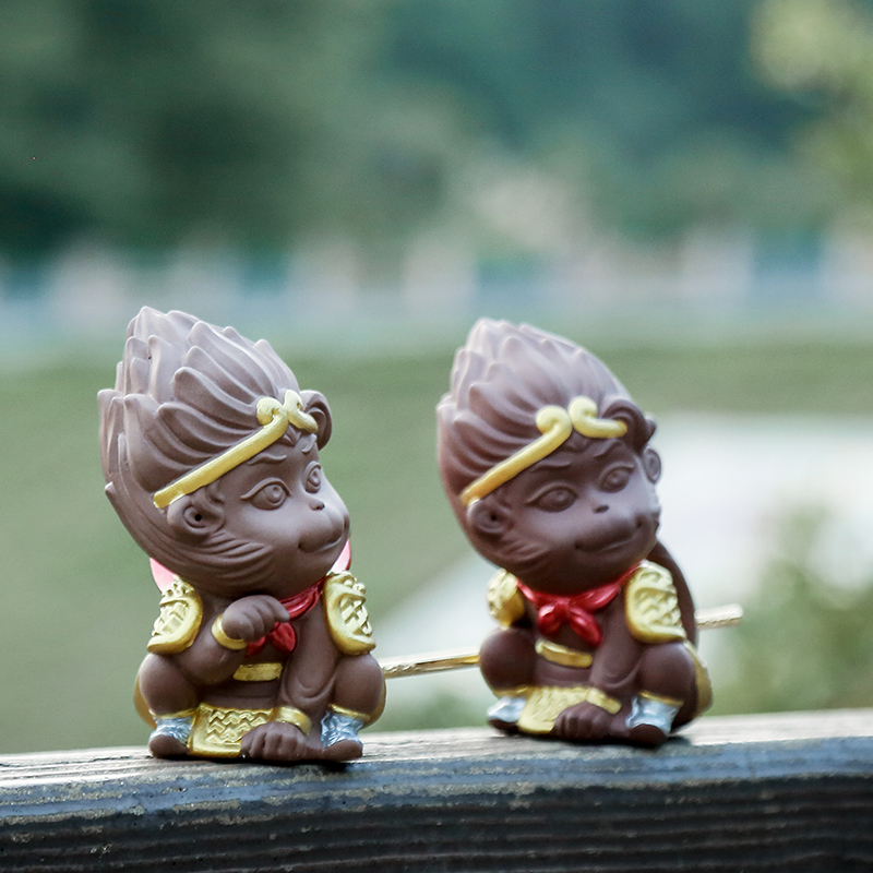 Amoy people creative fight to defeat Buddha Qitian Dasheng Wukong Zen ornaments home living room porch desktop decorations