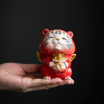 Shou Tao people creative ceramics lucky little tiger ornaments Chinese living room cute little cute tiger mascot home decoration