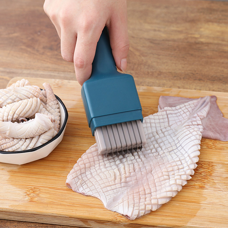 Euromonic script squid cutting knife multi-functional waist tool chicken gizzle switching to oil-punching artifact