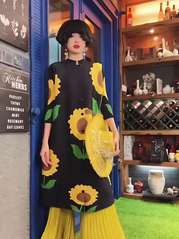 Pleated Printed Dress for Spring, High-End Single-Breasted Sunflower Print Dress That Hides the Belly and Makes You Look Slimmer, with an Age-Reducing and Elegant Vibe Pleated Printed Dress for Spring, High-End Single-Breasted Sunflower Print Dress That Hides the Belly and Makes You Look Slimmer, with an Age-Reducing and Elegant Vibe