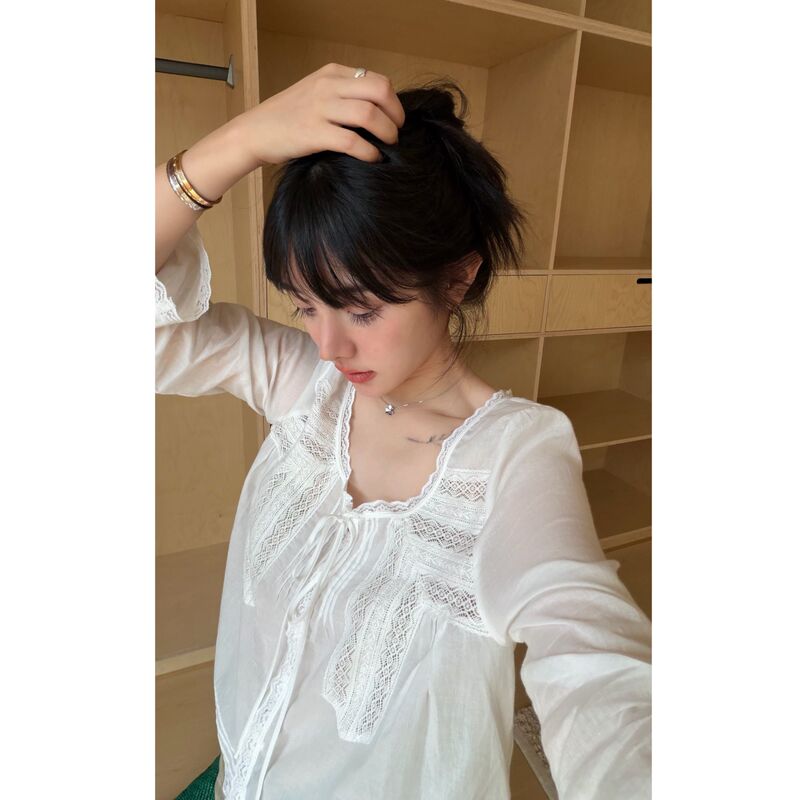 【 Neck and Neck 】“Summer of Foam ” French Lace Shirt with U-Shaped Thin Lace Collar