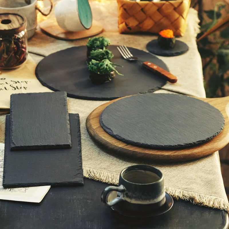 Playing Noodle Japanese -style Sushi Platform Black Board Black Roast Cutting Creative Creative Creative Cooking Cooking Bread Bread