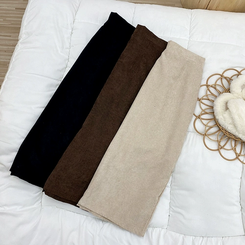 Цветная бархатная юбка, в корейском стиле, по фигуре, с акцентом на бедрах