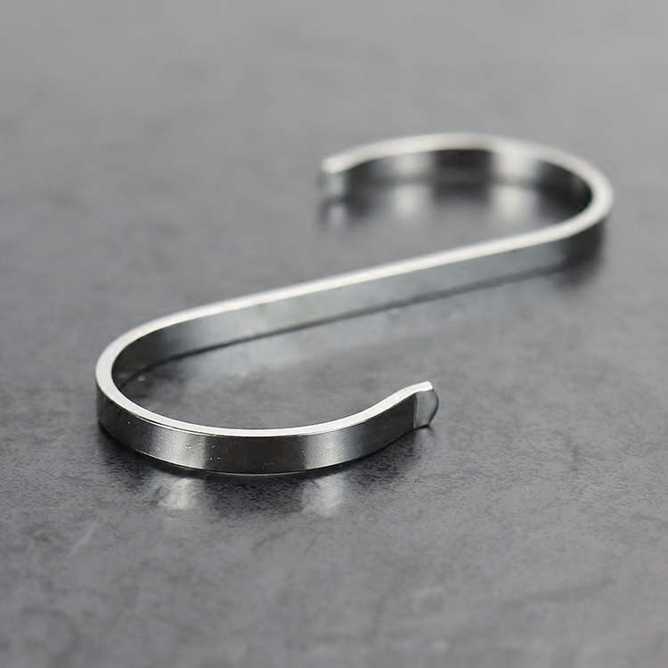 304 stainless steel S-shaped hook Flat S hook Kitchen hook nail-free hanging hook Clothing crossbar hook