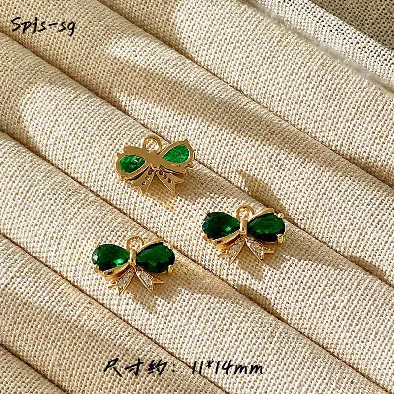 Значок/ожерелье сzircon?