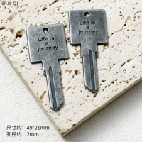 [Древний оловянный кулон с квадратным ключом] 1 шт.