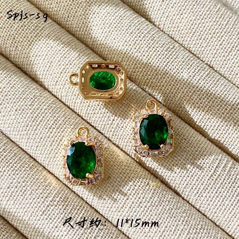 Значок/ожерелье сzircon?