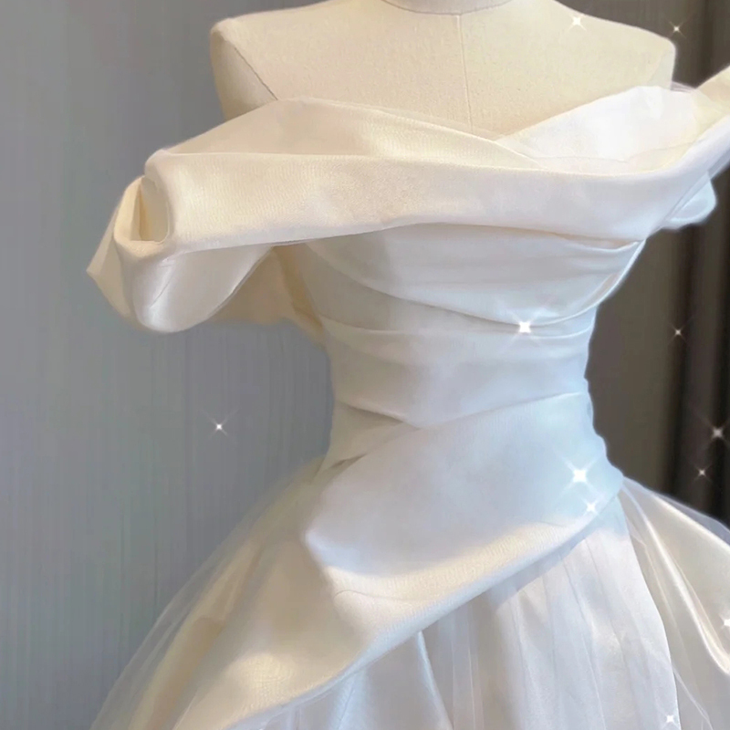 Retro wedding dress for princess, open shoulders, 2023 collection, 2022 Retro wedding dress for princess, open shoulders, 2023 collection, 2022