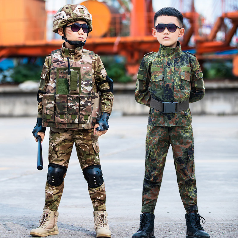 Camouflak suit special soldier boy boy in spring