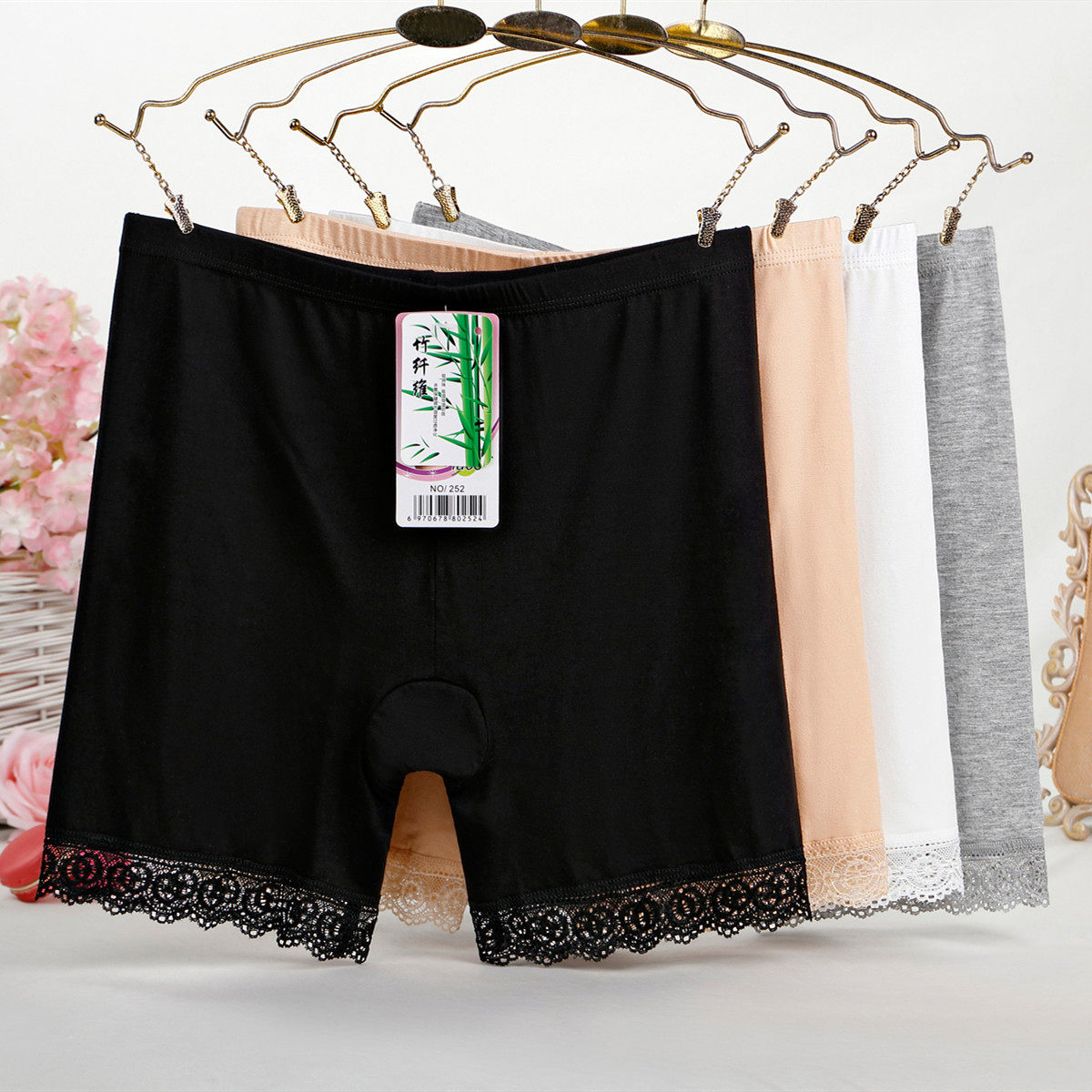 Modale can be outside wearing a large size code to hit bottom anti-walking light safety pants female summer thin section not curbside insurance shorts fat mm