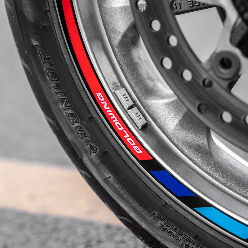 Applicable to Honda Jinyi GL1800 wheel hub sticker rim sticker tire sticker reflective car sticker decal sticker decoration modification