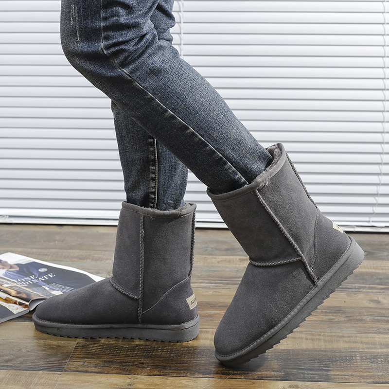 Auggh Winter Snow Boots for Men, Mid-Calf, Fleece-Lined, Warm, Non-Slip, Thickened Short Boots, Large Size Cotton Shoes Auggн Auggh Winter Snow Boots for Men, Mid-Calf, Fleece-Lined, Warm, Non-Slip, Thickened Short Boots, Large Size Cotton Shoes Auggн