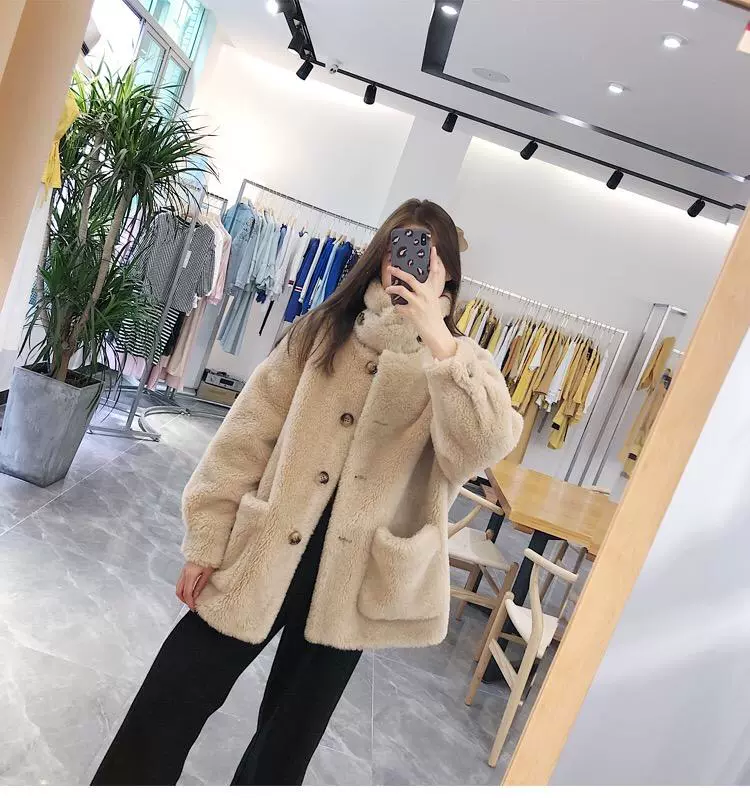 Áo khoác lông cừu và lông tất cả trong một mùa đông dành cho phụ nữ áo khoác lông cừu mới - Faux Fur