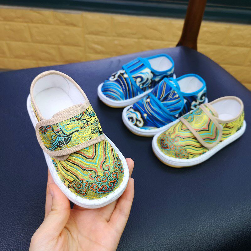 Chinese style old Beijing children's cloth shoes baby handmade old cloth shoes boy ancient wind Qianlayer bottom baby tiger head shoes Tang suit